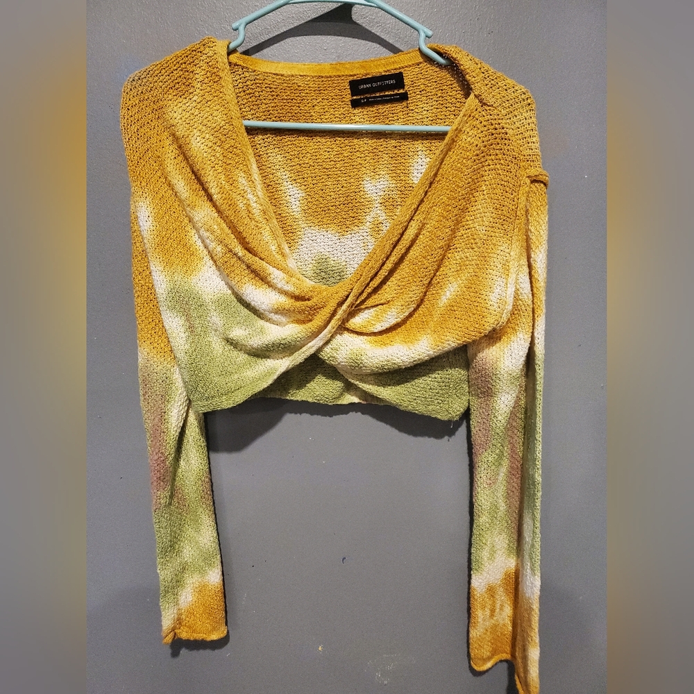 Tie-Dye Long Sleeve Crop Top
